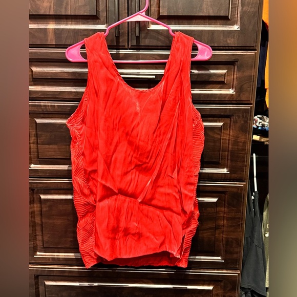 Maggie sweet 2pc Set Vibrant Red Button-Up Shirt & tank top LARGE - Picture 4 of 7